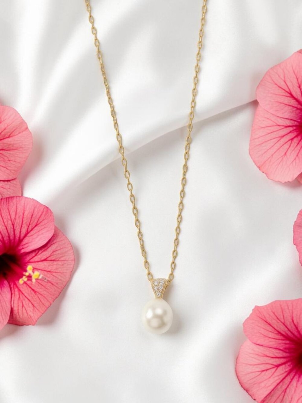 White Pearl Cubic Zirconia Necklace